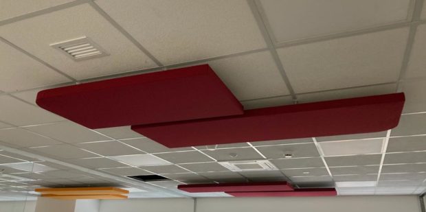 Pannello fonoassorbente per interni ICON con angoli stondati