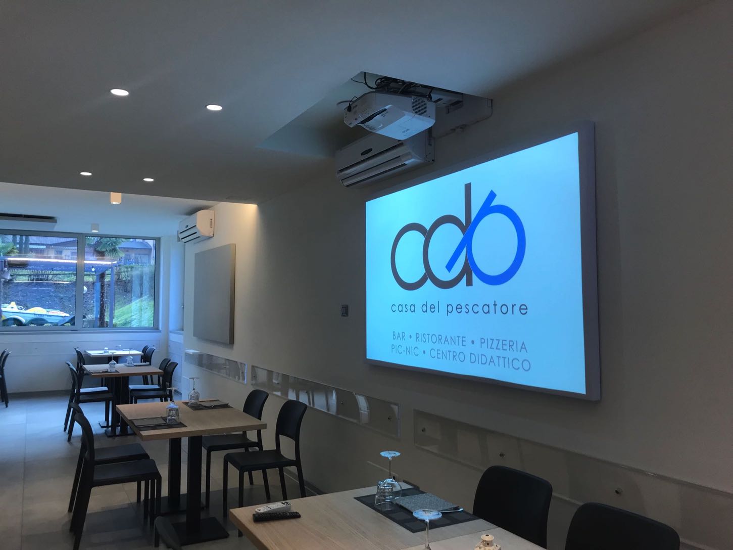 pannelli acustici per videoproiettori - schermi acustici