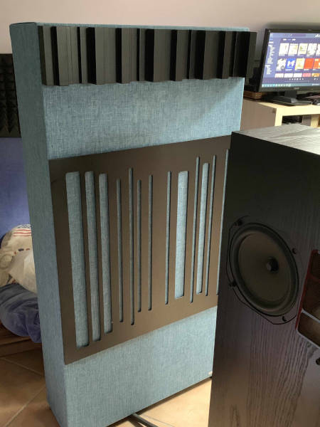 Bass traps Lowmaster con diffusori MagnetFusors