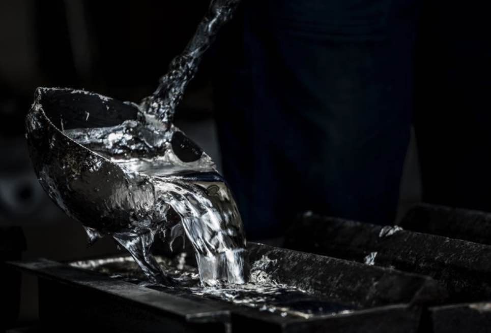 Lavorazione dell'alluminio per i pannelli acustici da soffitto Magma