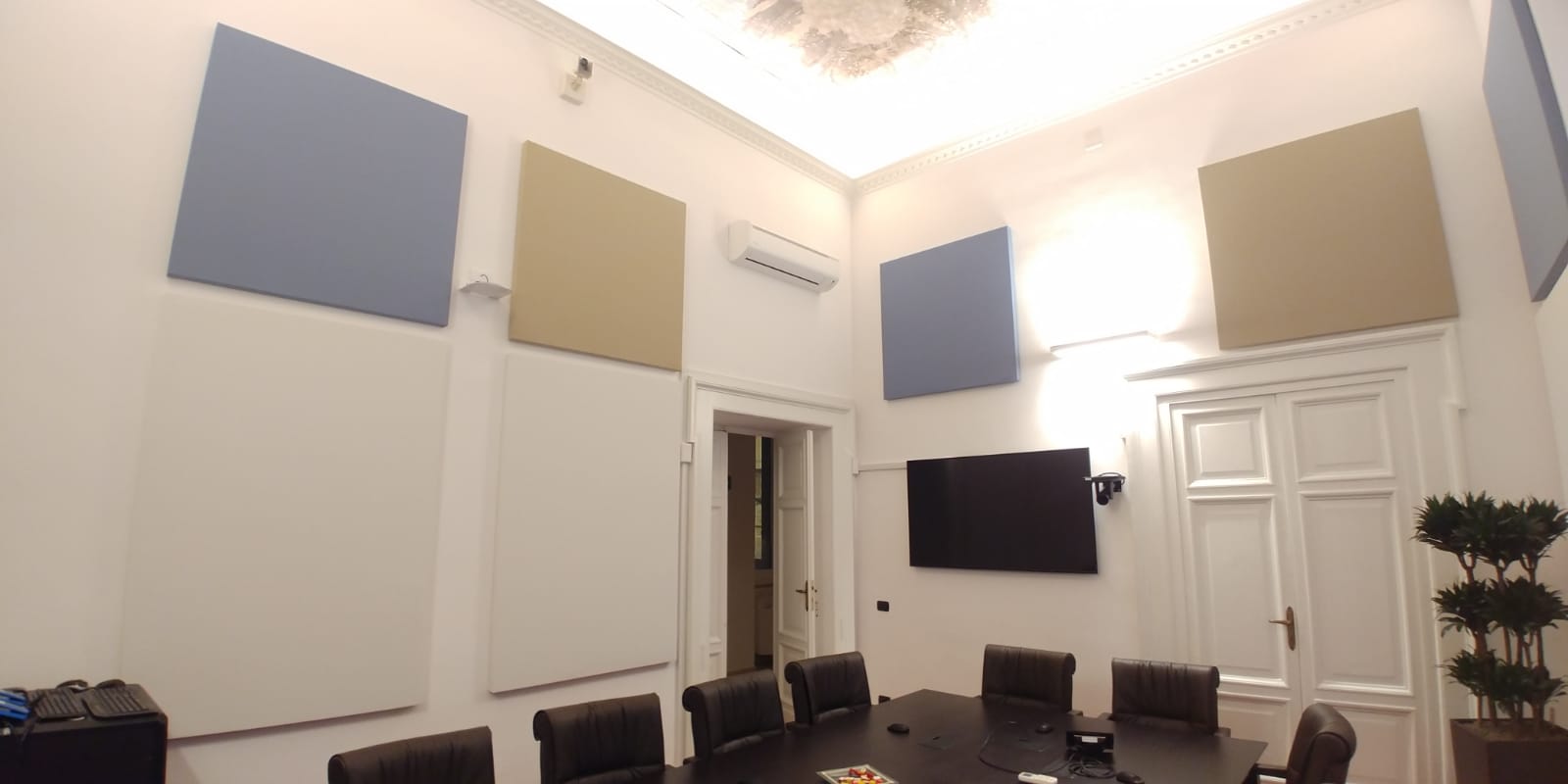 pannelli acustici fonoassorbenti per sale riunioni e sale conferenza