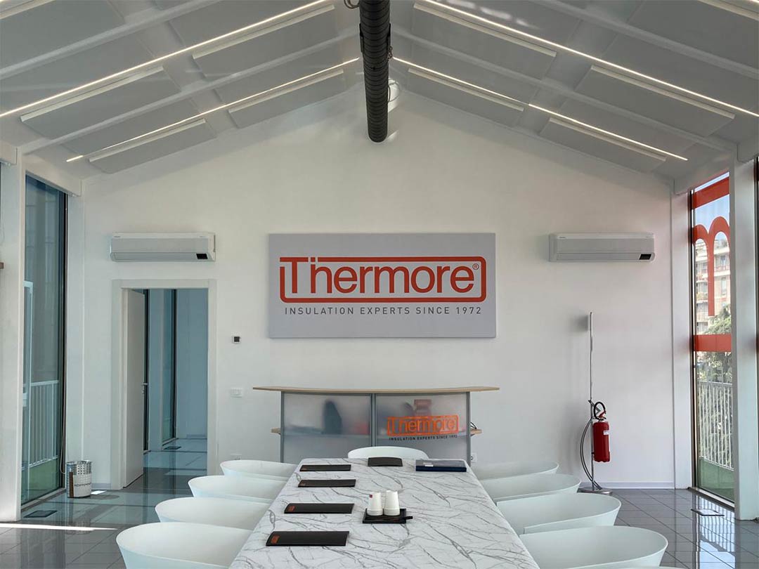 Pannelli fonoassorbenti e quadri acustici per sala riunioni Thermore